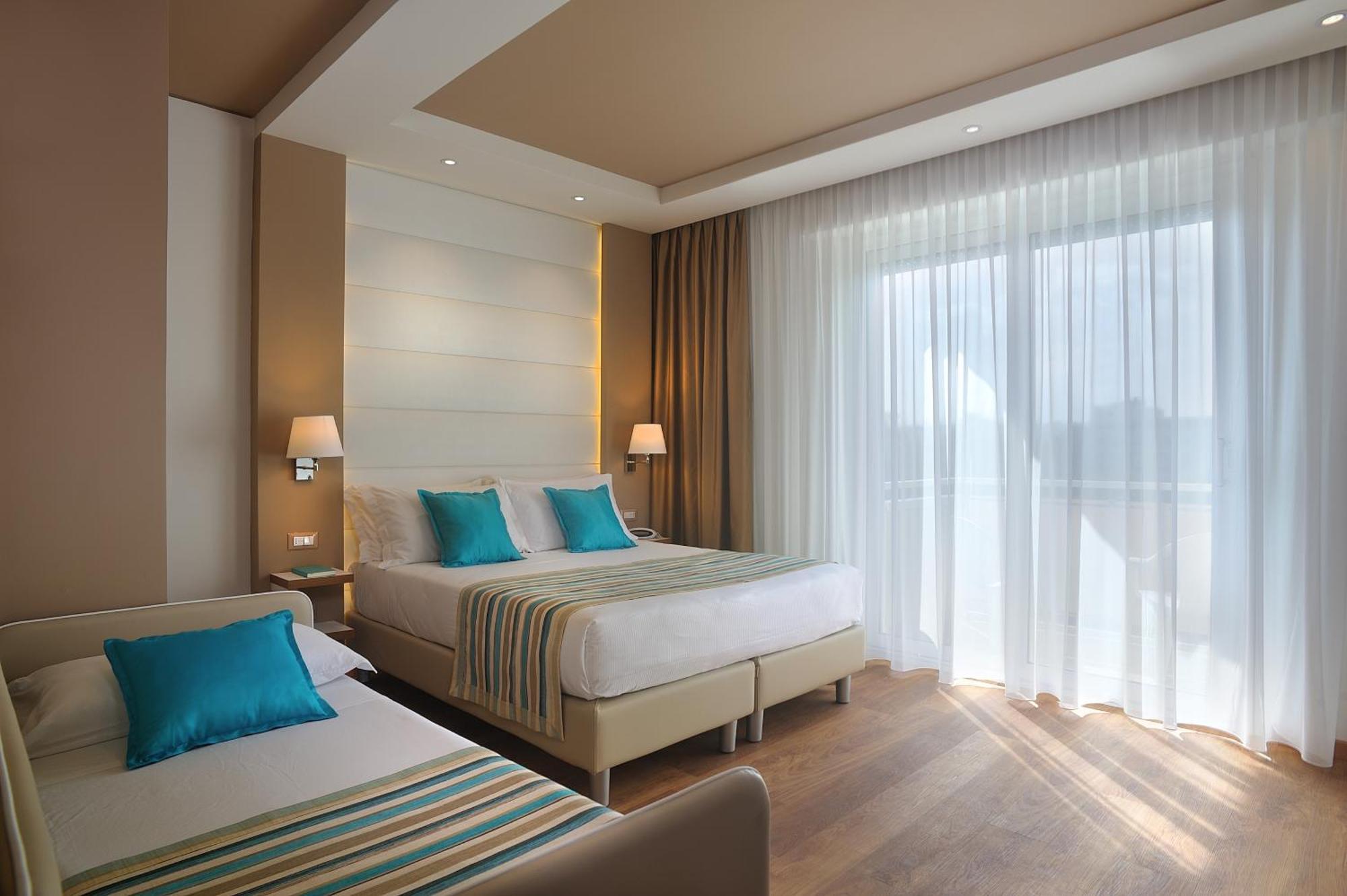 Hotel Concord Riccione Kültér fotó